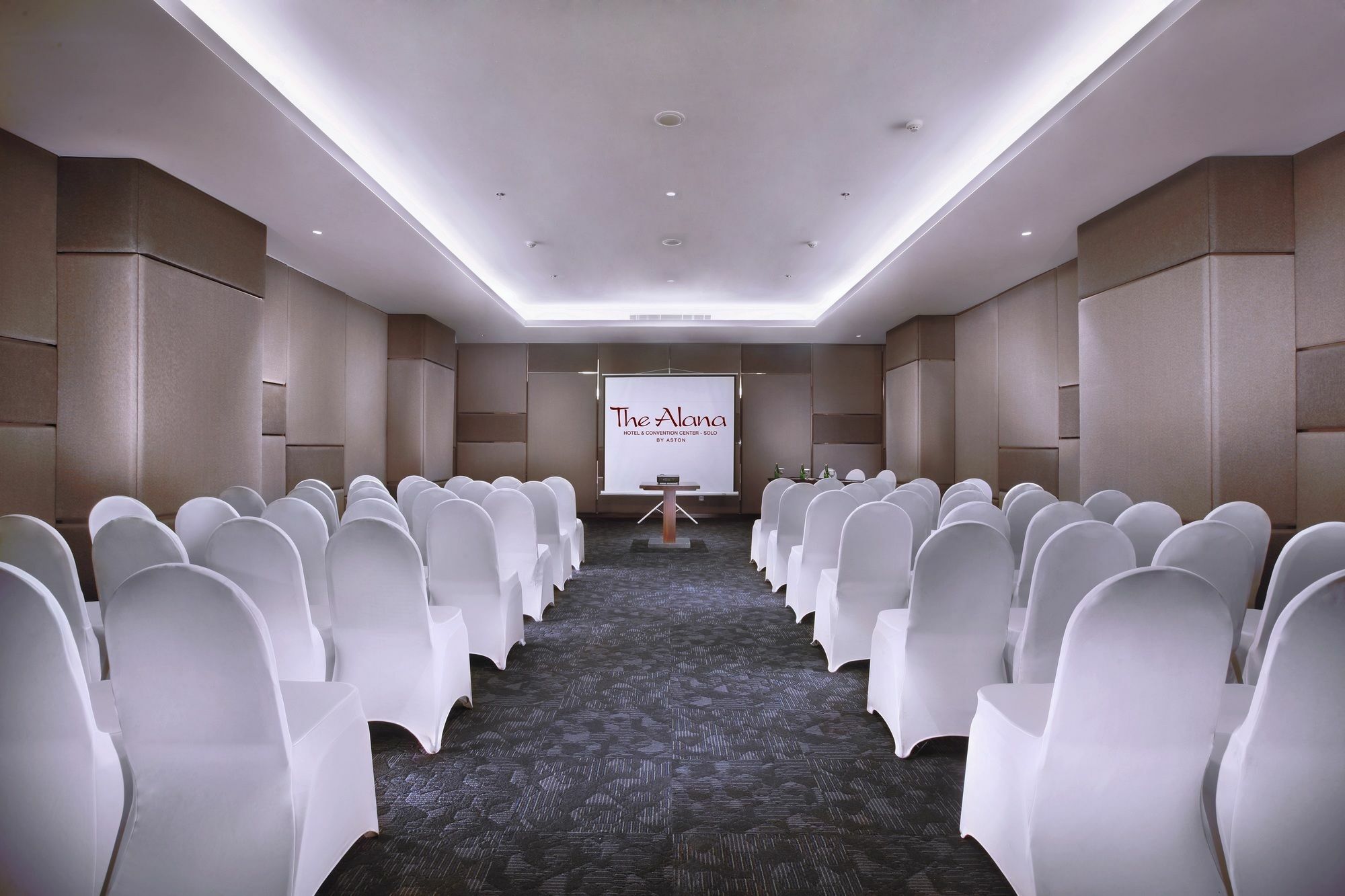 The Alana Hotel & Convention Center Solo By Aston Eksteriør billede